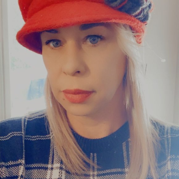 Italian Wool Red Creativa Hat - Picture 3 of 4